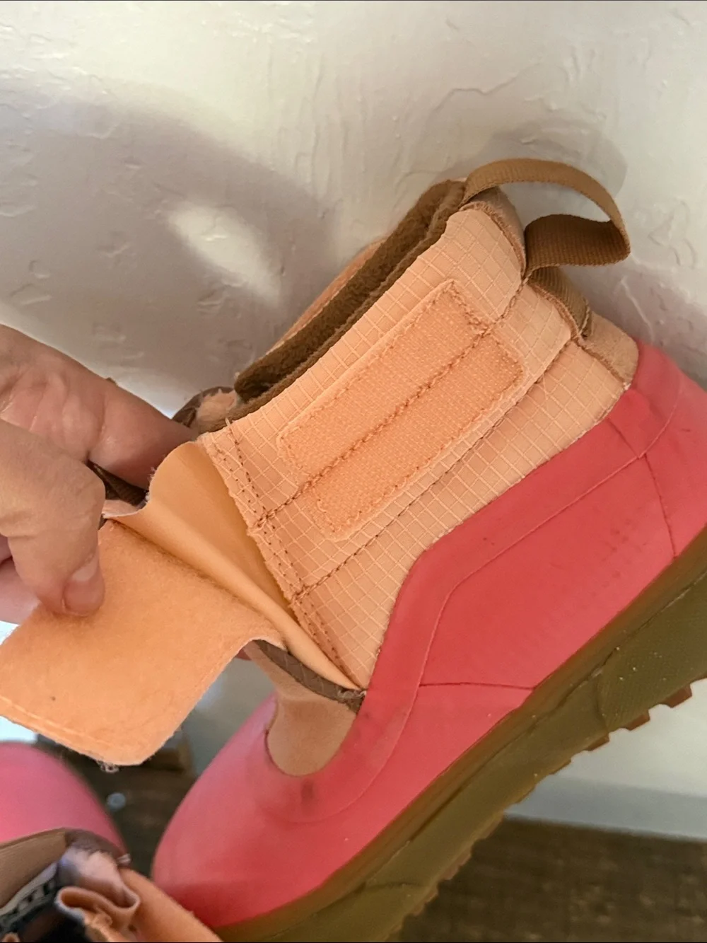 Vans Kids MTE Slip-On Hi Terrain boots | Pink | Size 2.0